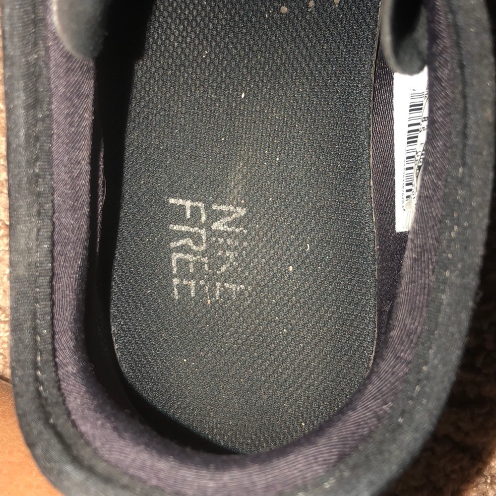 Nike Shoes - Picture 2 of 2